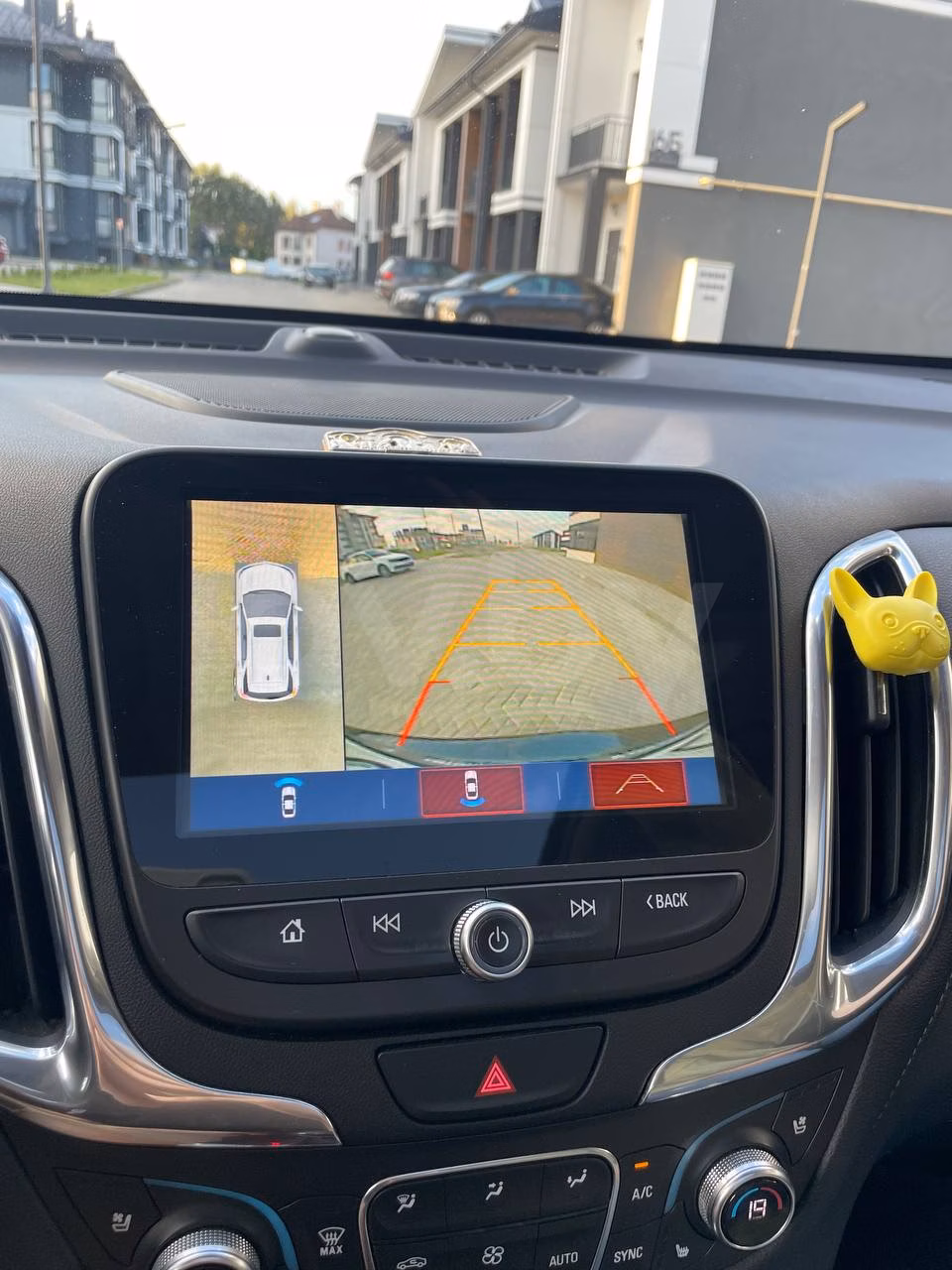 Chevrolet Equinox фото 10