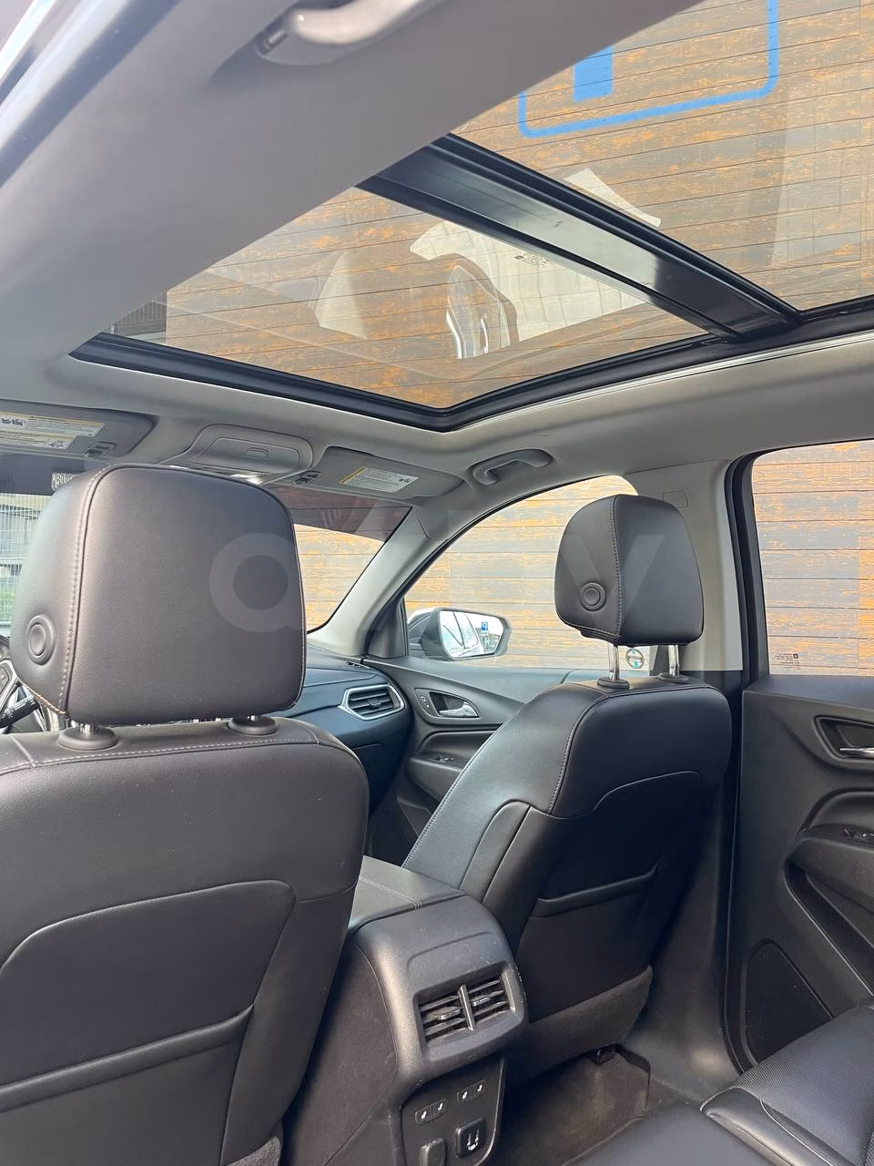 Chevrolet Equinox фото 12