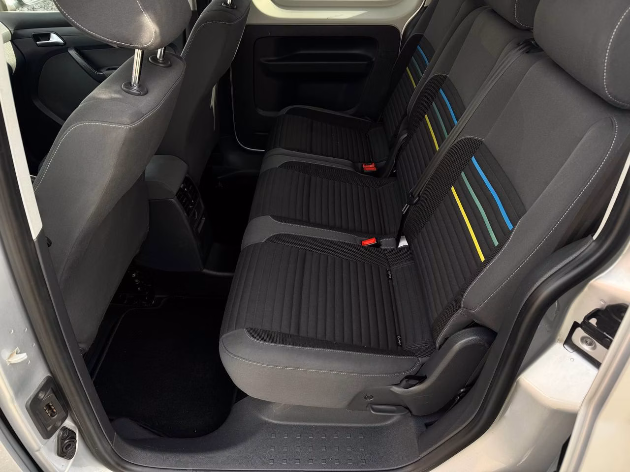 Volkswagen Caddy фото 13