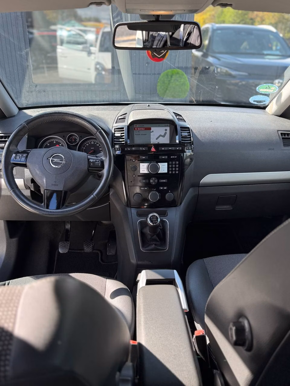 Opel Zafira фото 12