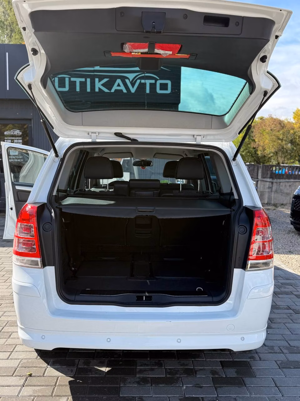 Opel Zafira фото 15