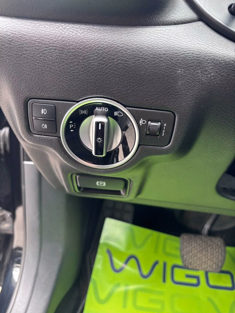 Infiniti Q30 фото 7