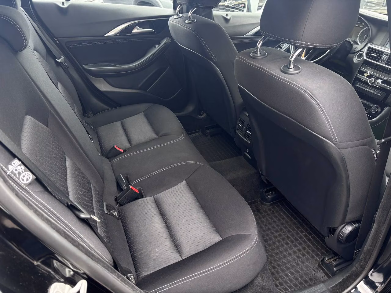 Infiniti Q30 фото 15