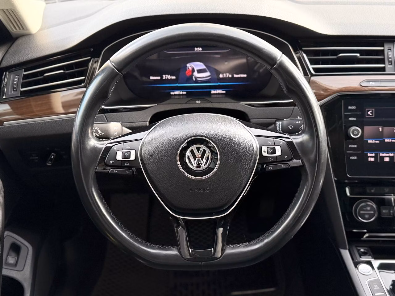 Volkswagen Passat фото 10