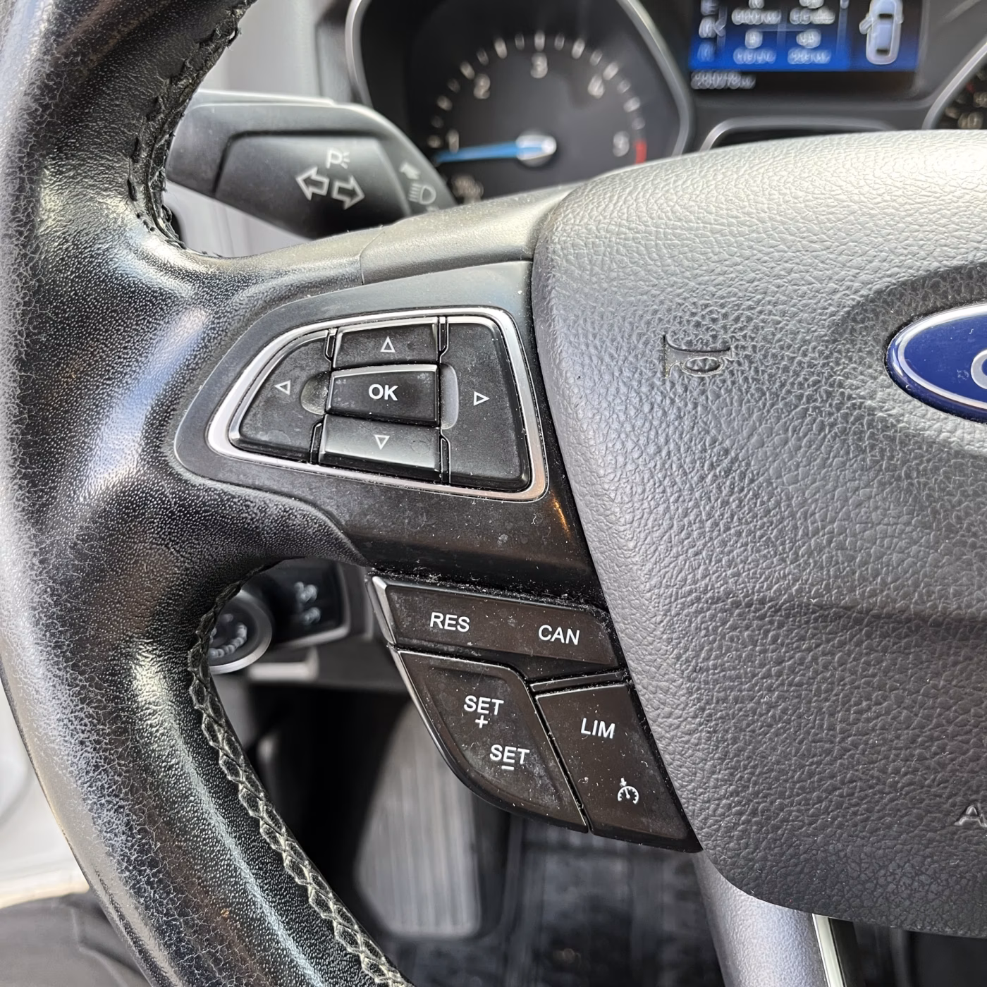 Ford Focus фото 12