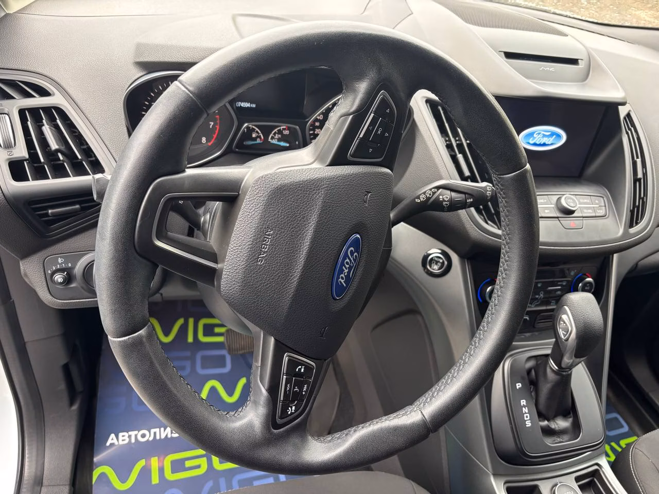 Ford Kuga фото 10