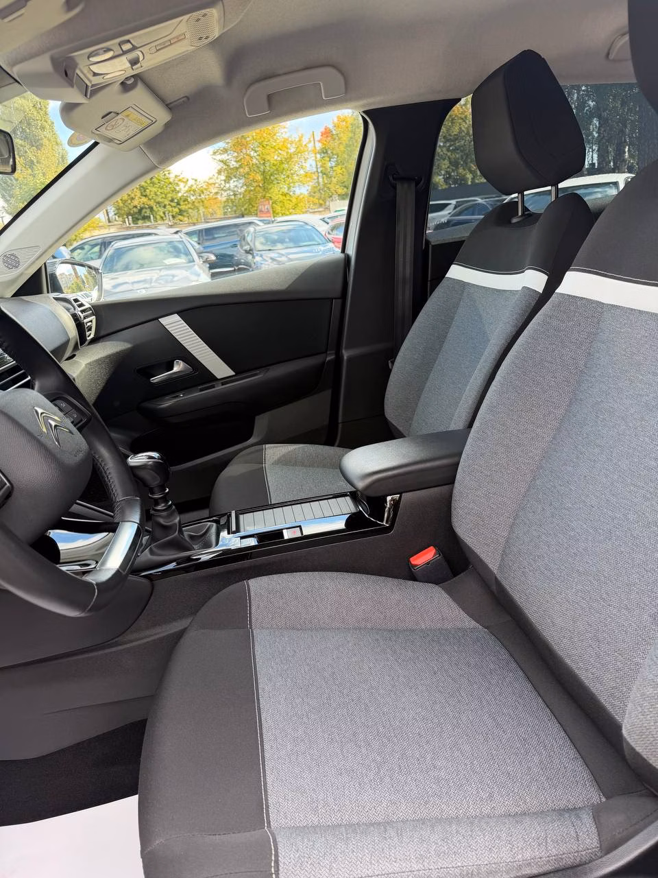 Citroen C4 фото 8