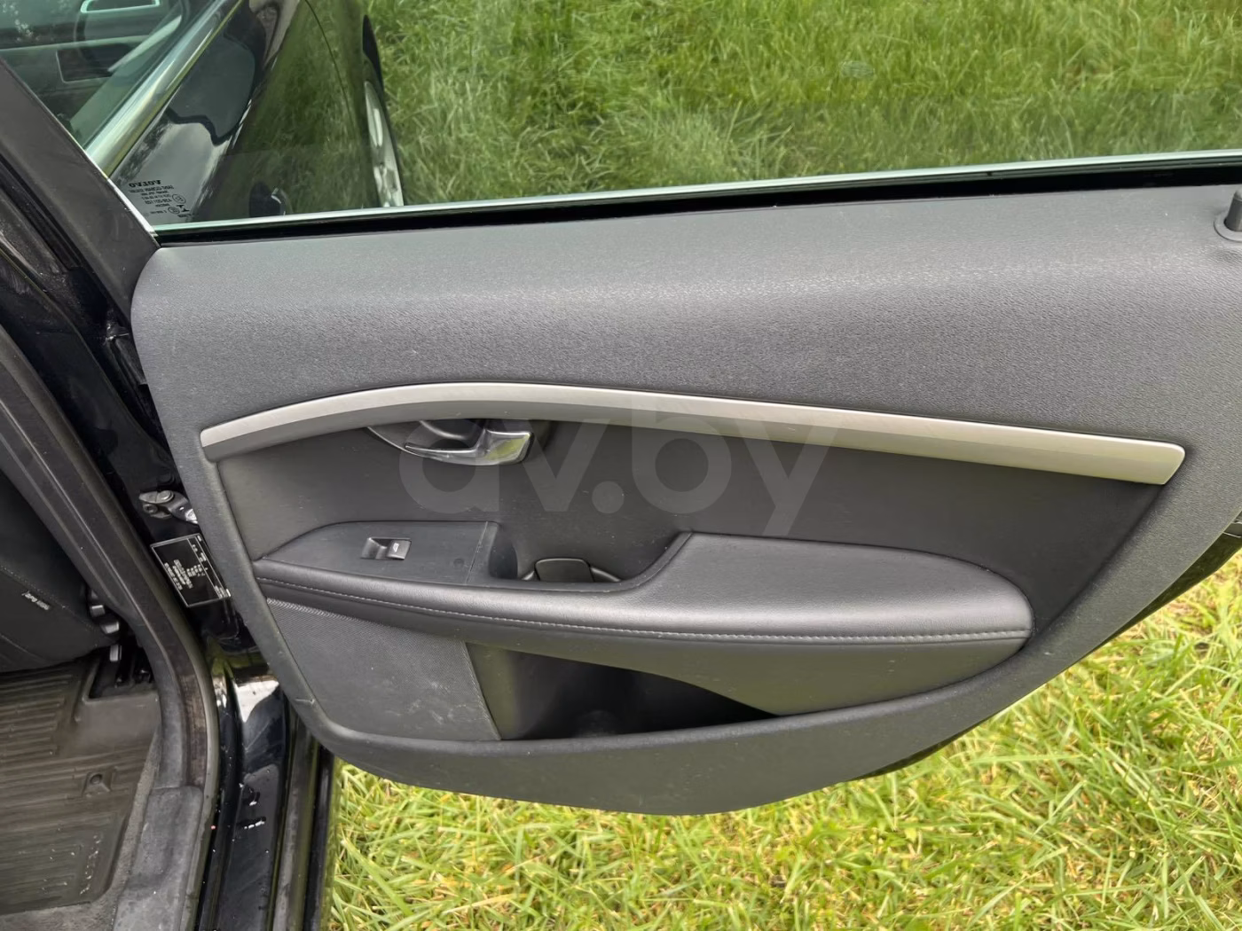 Volvo V70 фото 12