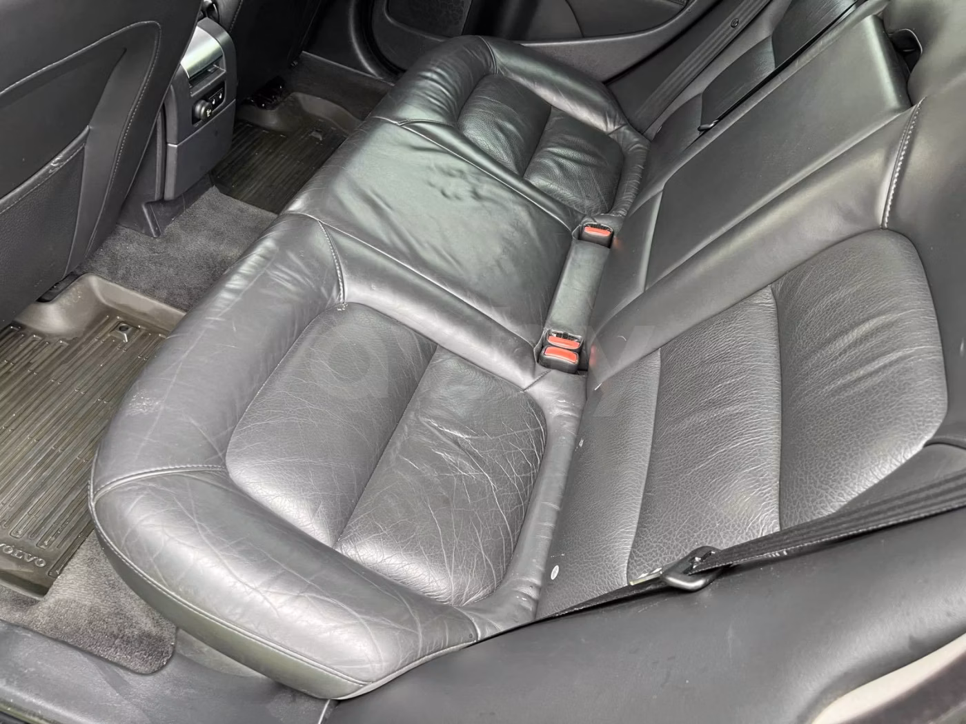 Volvo V70 фото 13