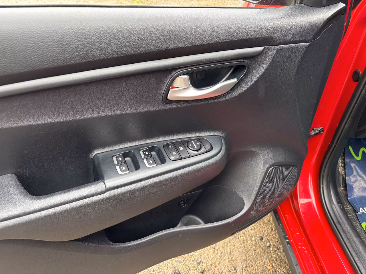 Kia Rio X (X-Line) фото 9