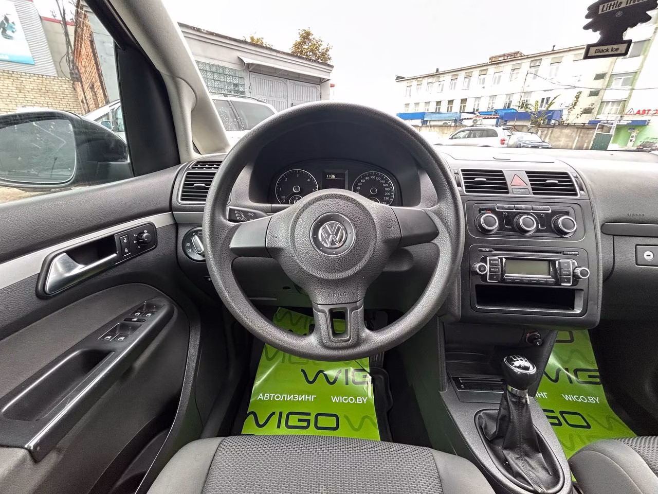 Volkswagen Touran фото 12