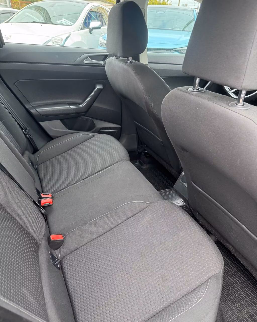 Volkswagen Polo фото 11