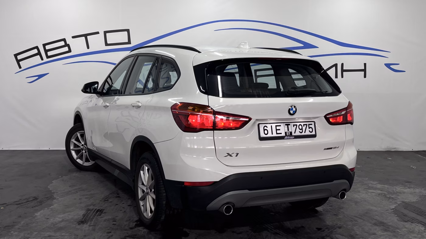 BMW X1 фото 6