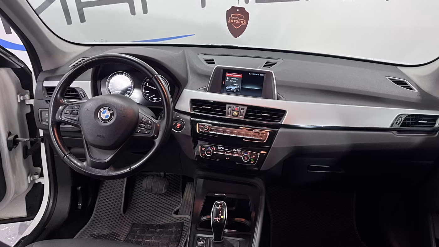 BMW X1 фото 12