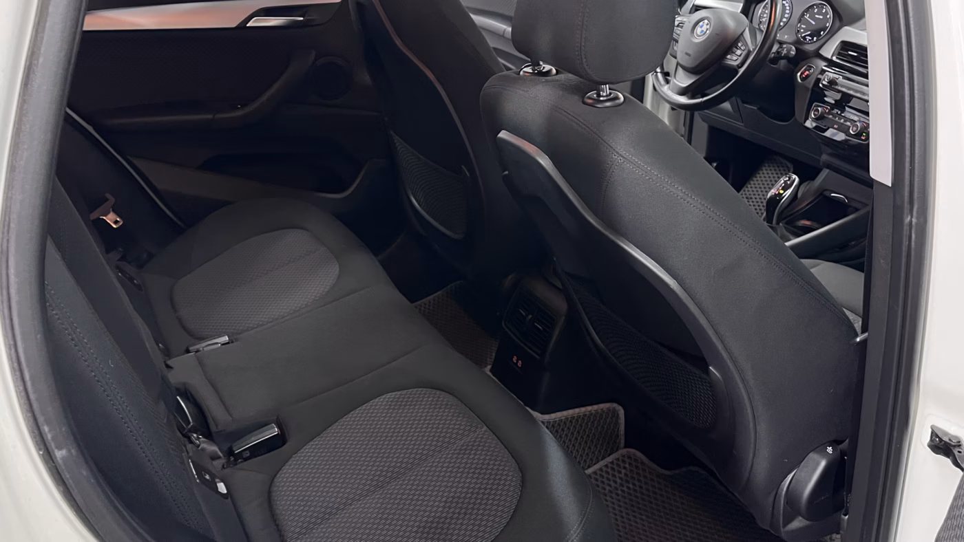 BMW X1 фото 15
