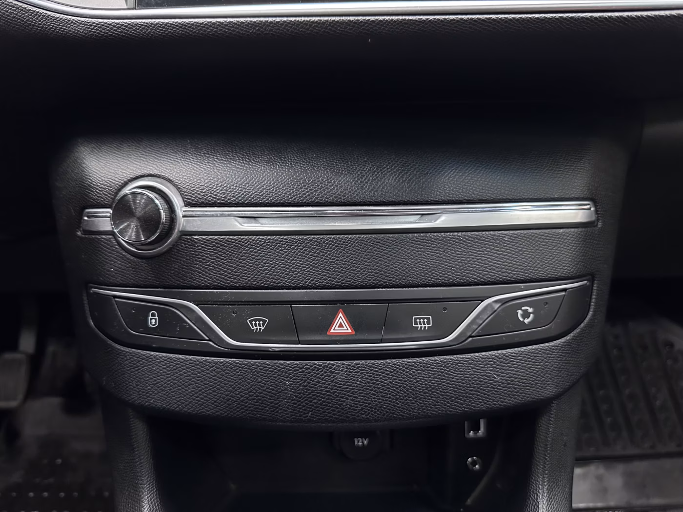 Peugeot 308 фото 12