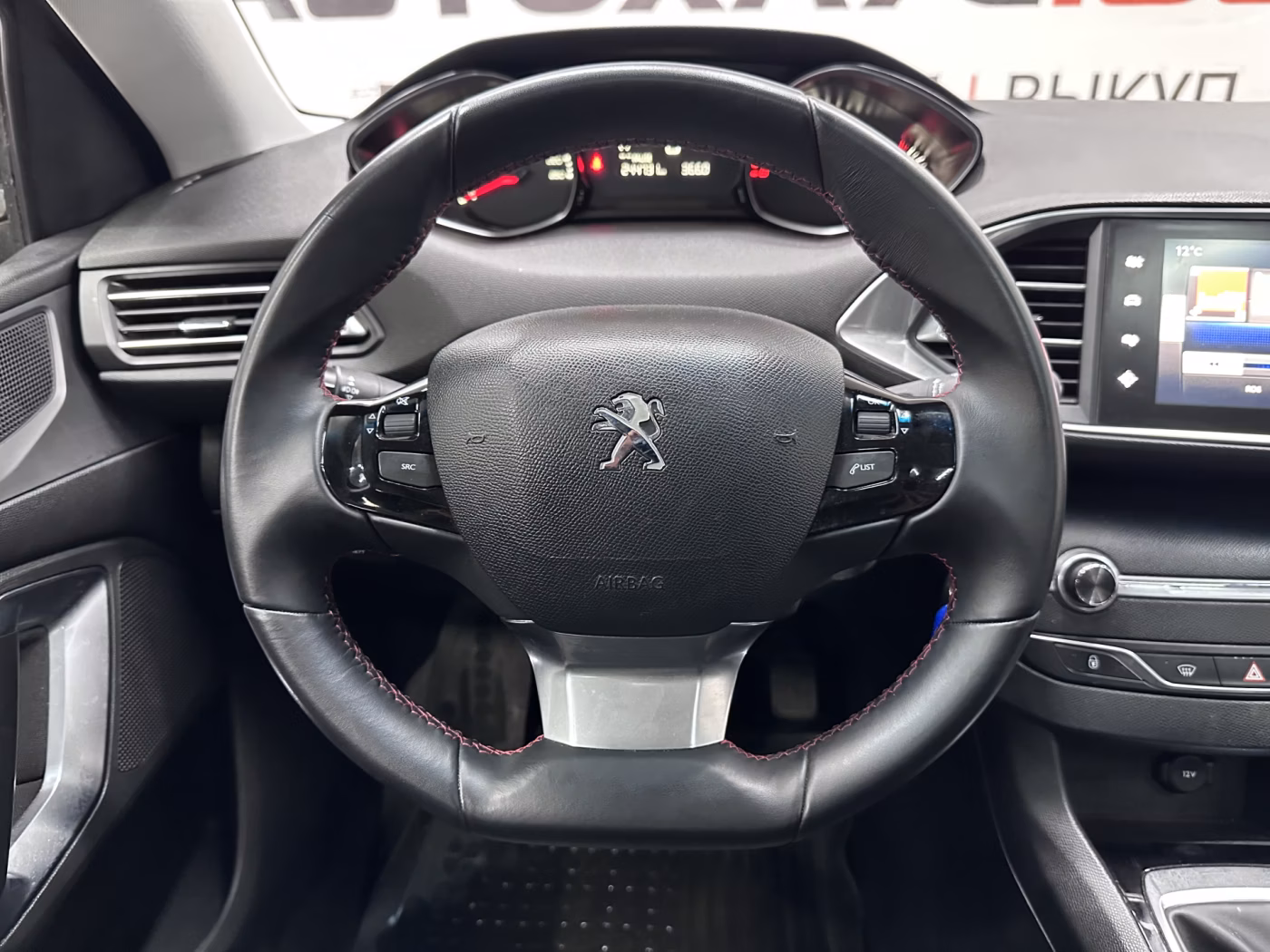 Peugeot 308 фото 16