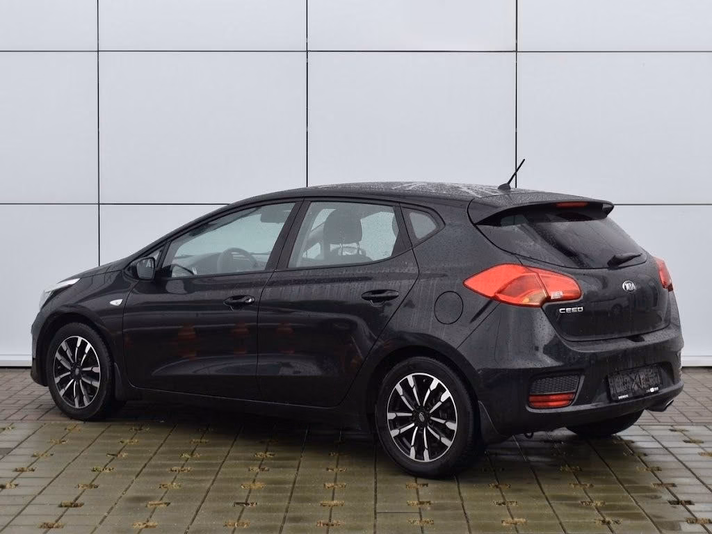 Kia Cee'd фото 7