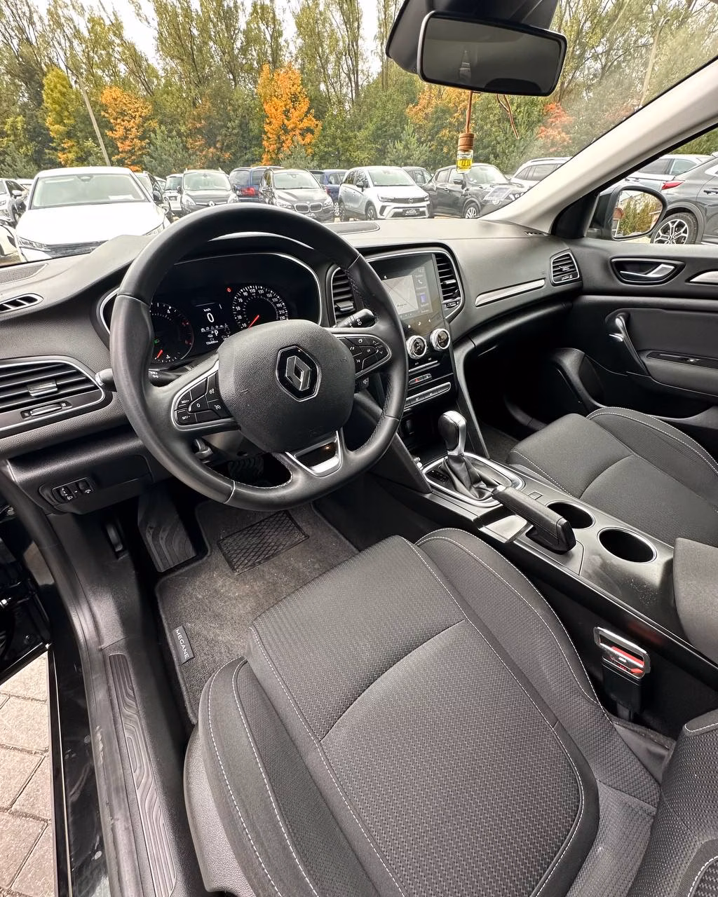 Renault Megane фото 7