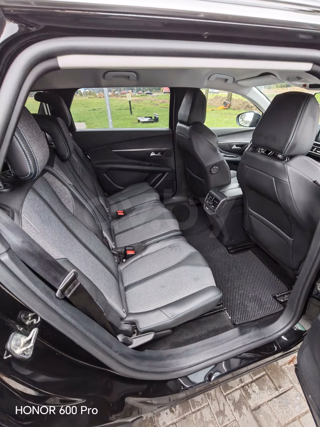 Peugeot 5008 фото 8