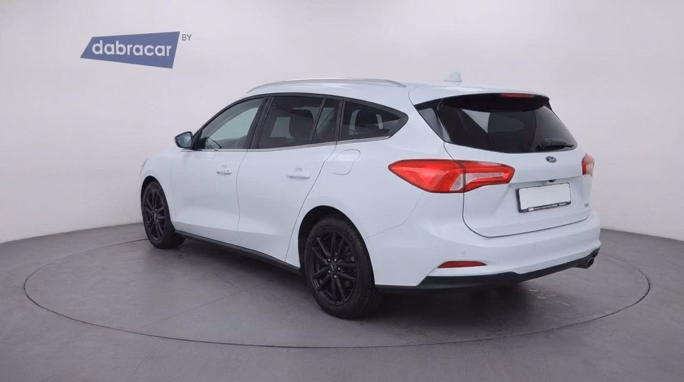 Ford Focus фото 7