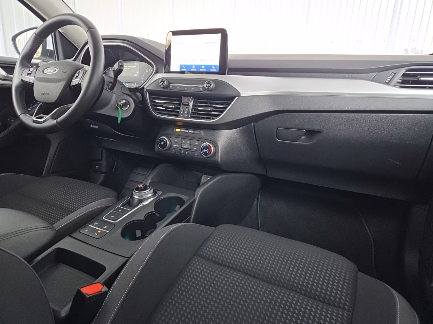Ford Focus фото 10