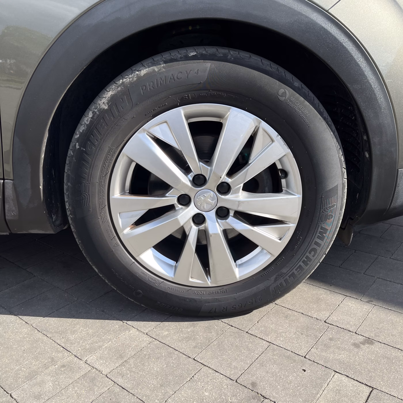 Peugeot 5008 фото 7