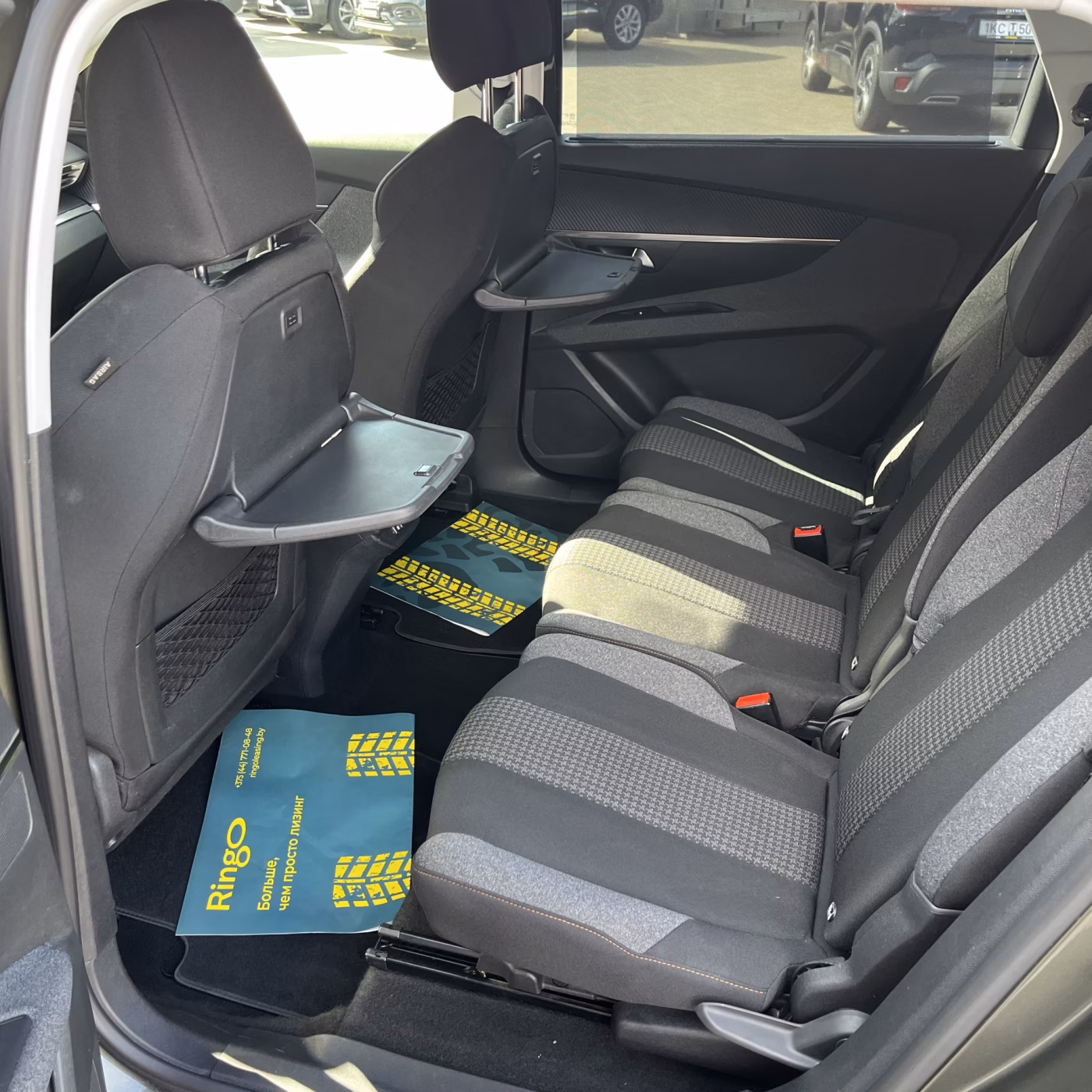 Peugeot 5008 фото 15