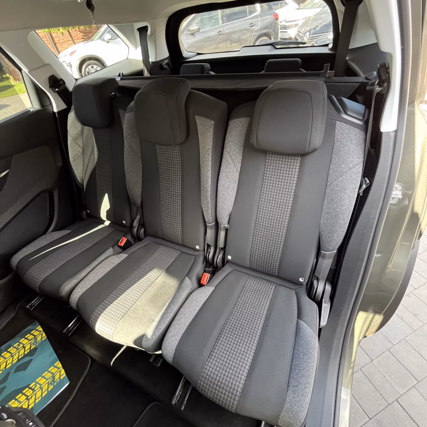 Peugeot 5008 фото 16