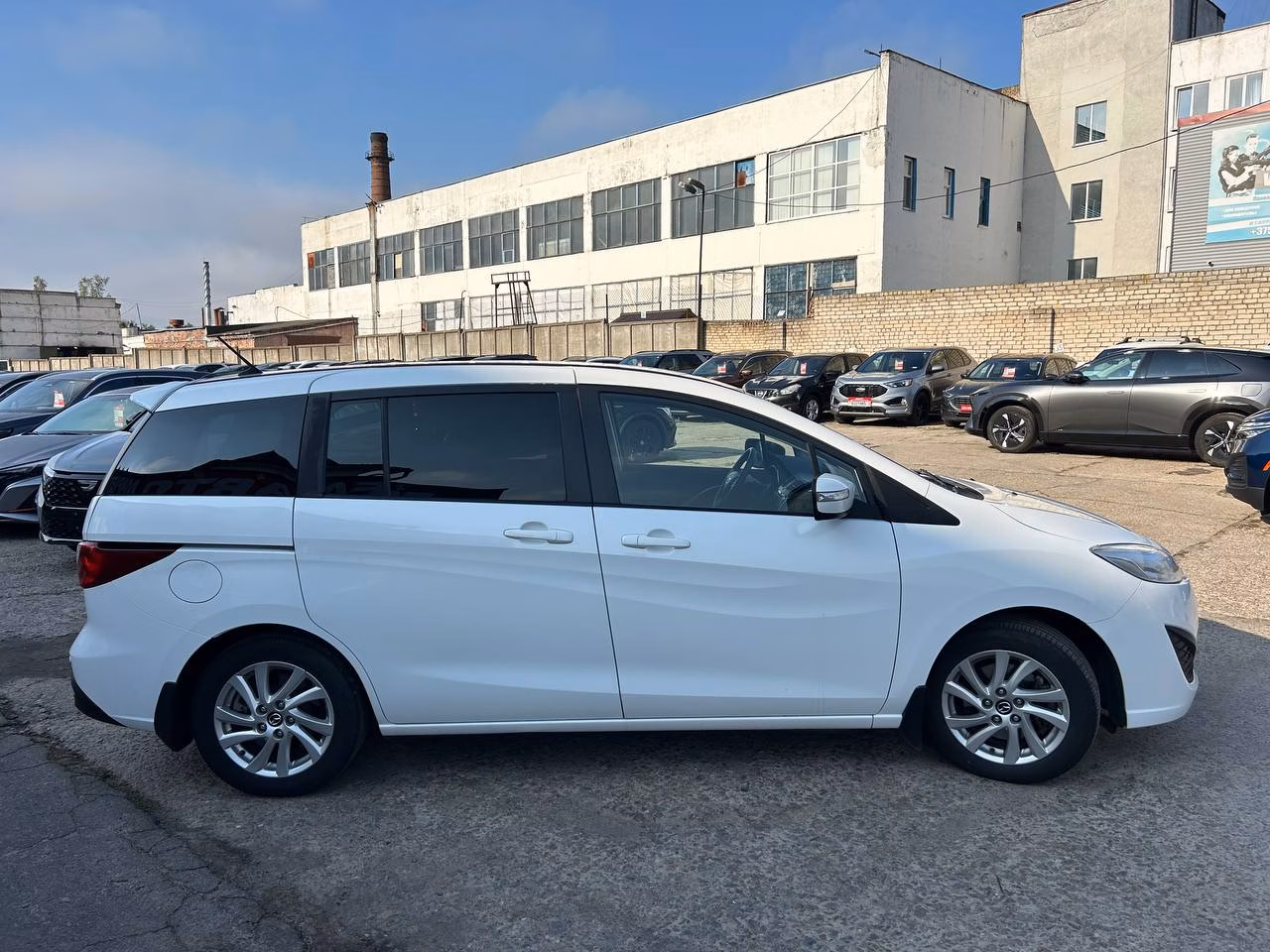 Mazda 5 фото 4