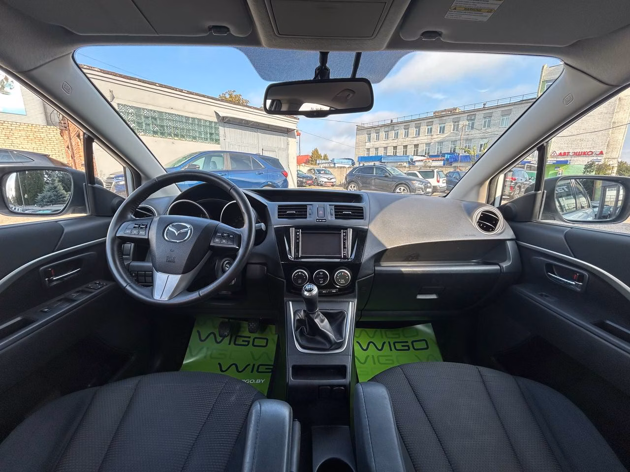 Mazda 5 фото 12