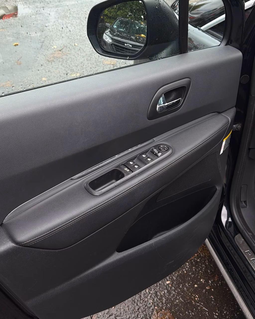 Peugeot 3008 фото 8