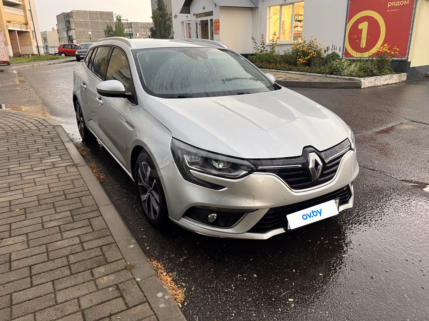 Renault Megane фото 2
