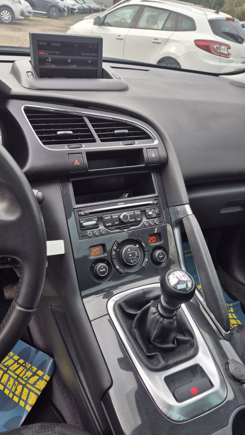 Peugeot 3008 фото 12