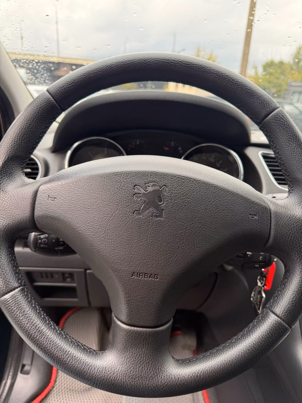 Peugeot 3008 фото 16