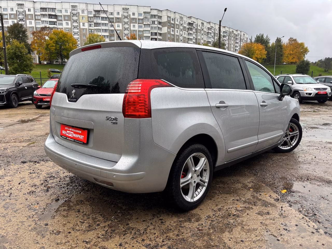 Peugeot 5008 фото 5