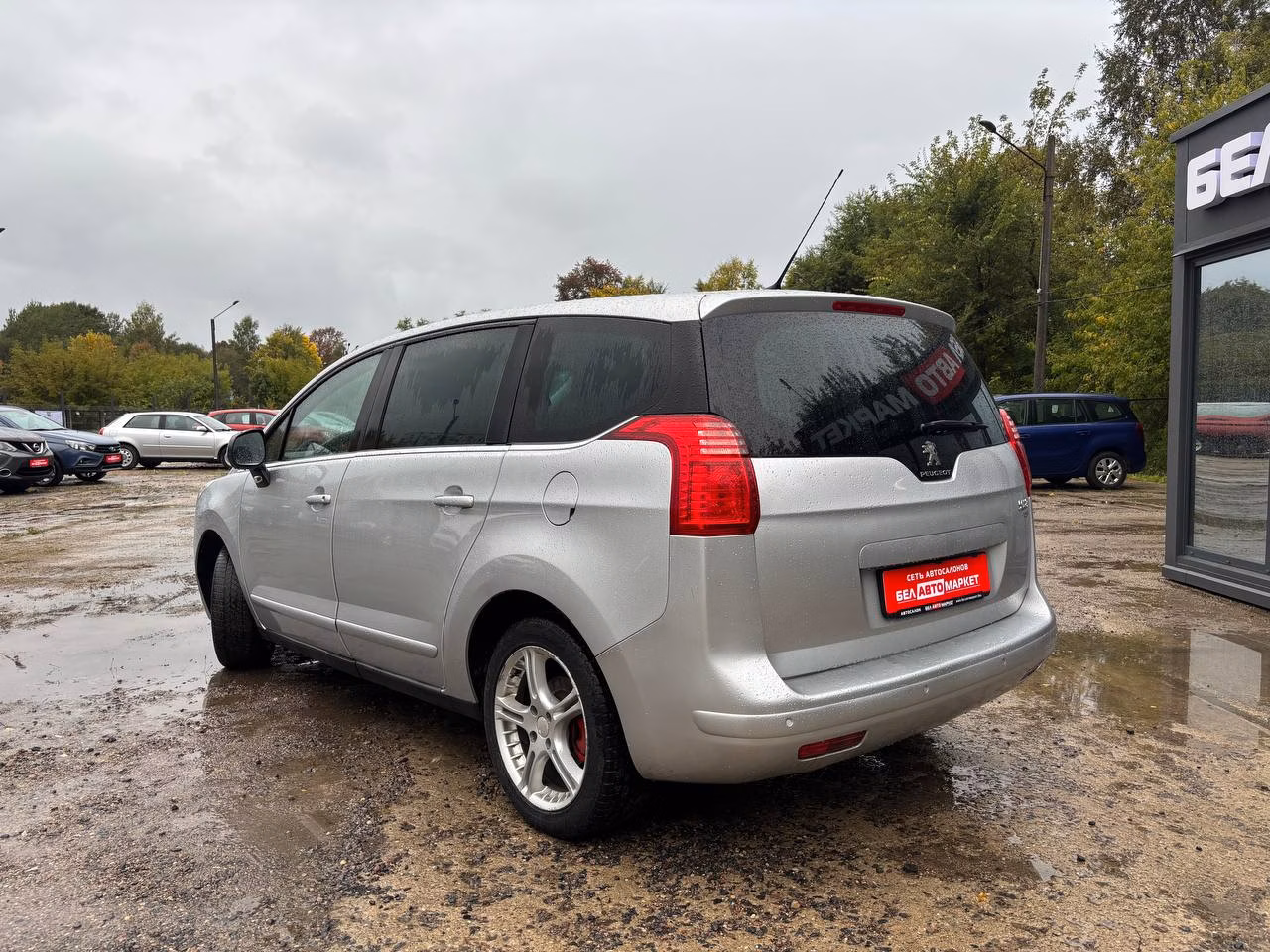 Peugeot 5008 фото 7