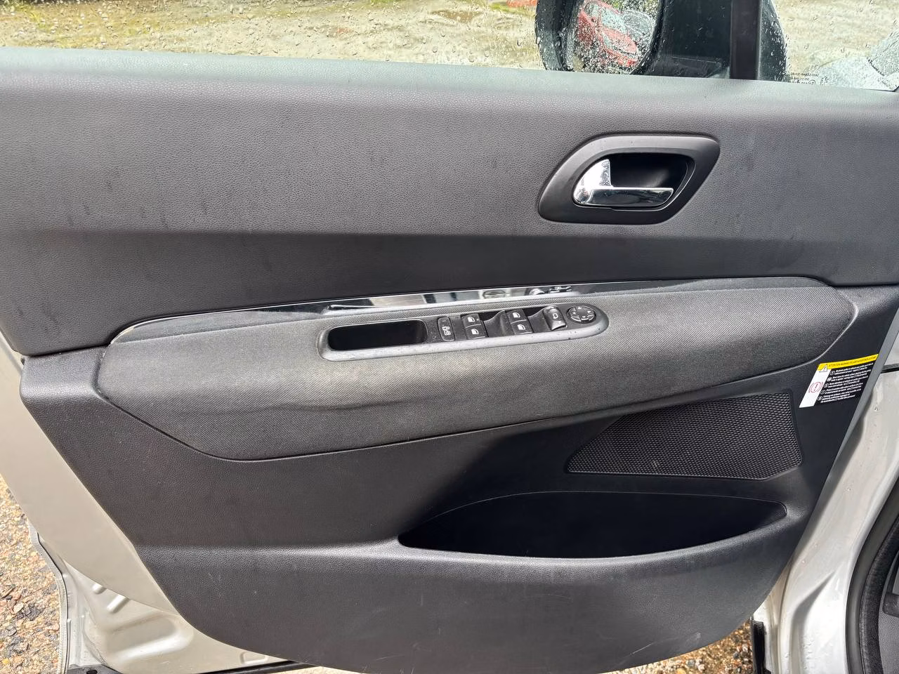 Peugeot 5008 фото 9