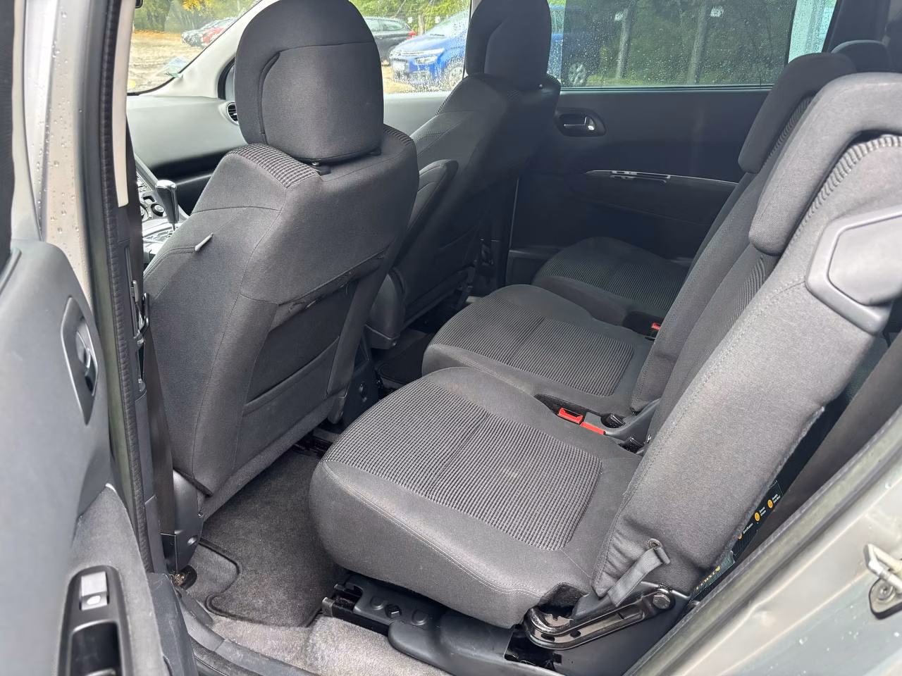 Peugeot 5008 фото 15