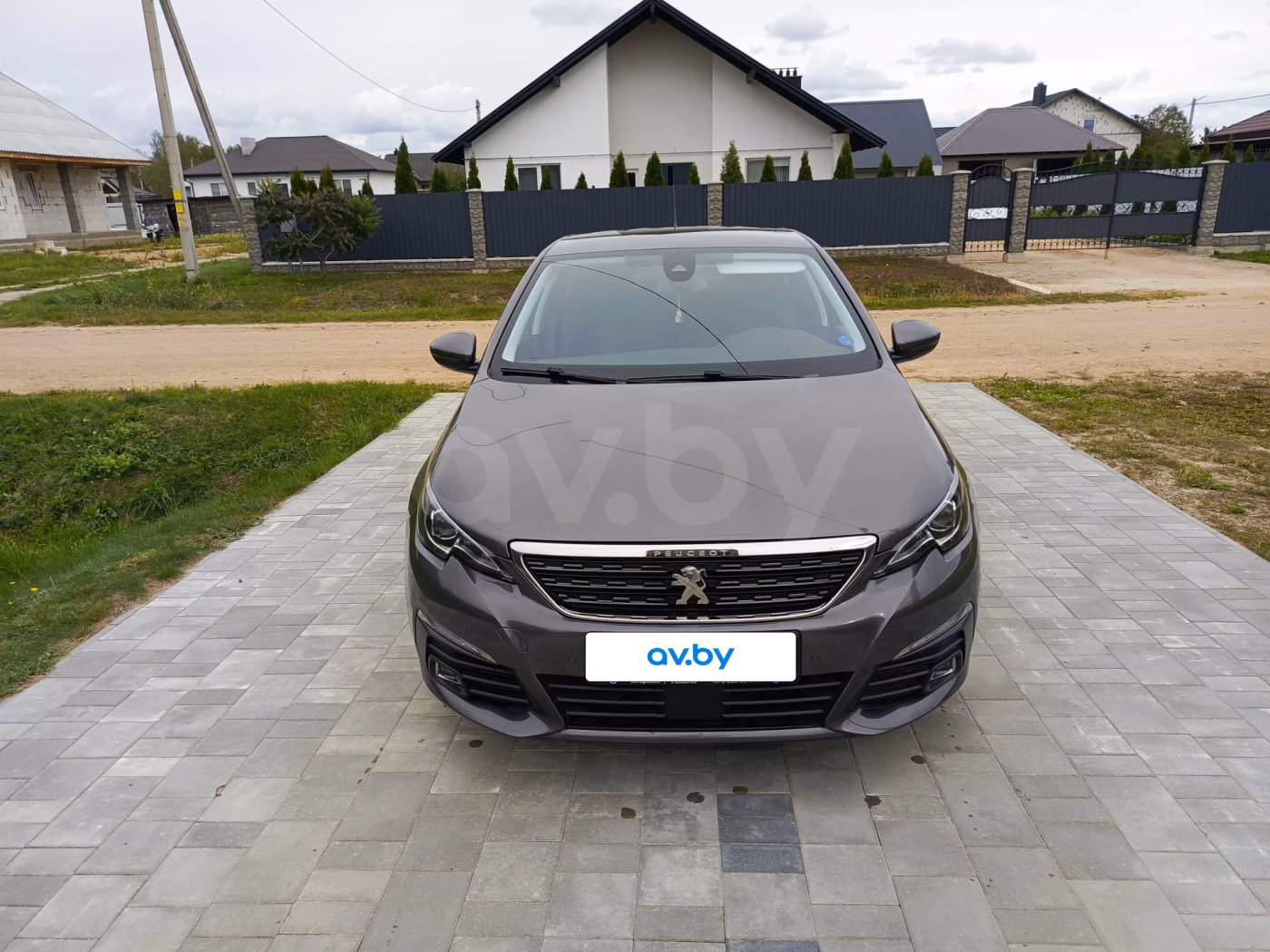 Peugeot 308 фото 2