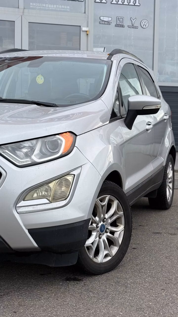 Ford EcoSport фото 2
