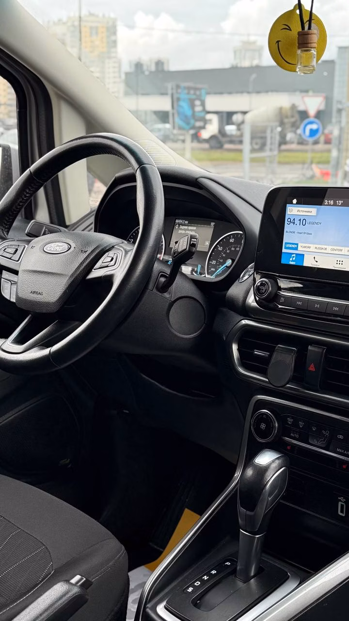 Ford EcoSport фото 13