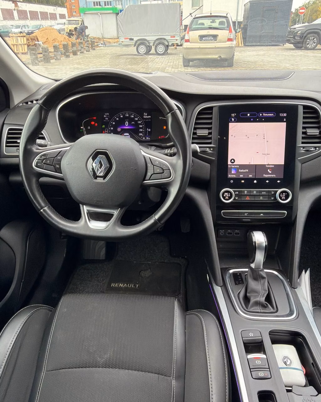 Renault Megane фото 13