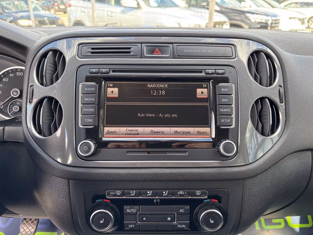 Volkswagen Tiguan фото 11