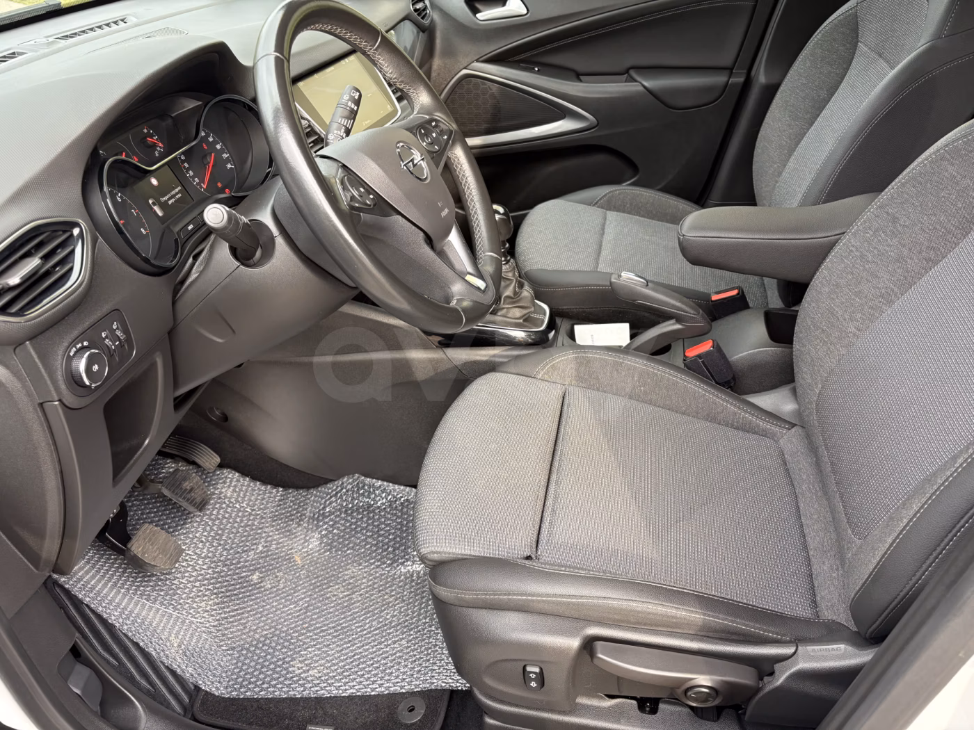 Opel Crossland X фото 11