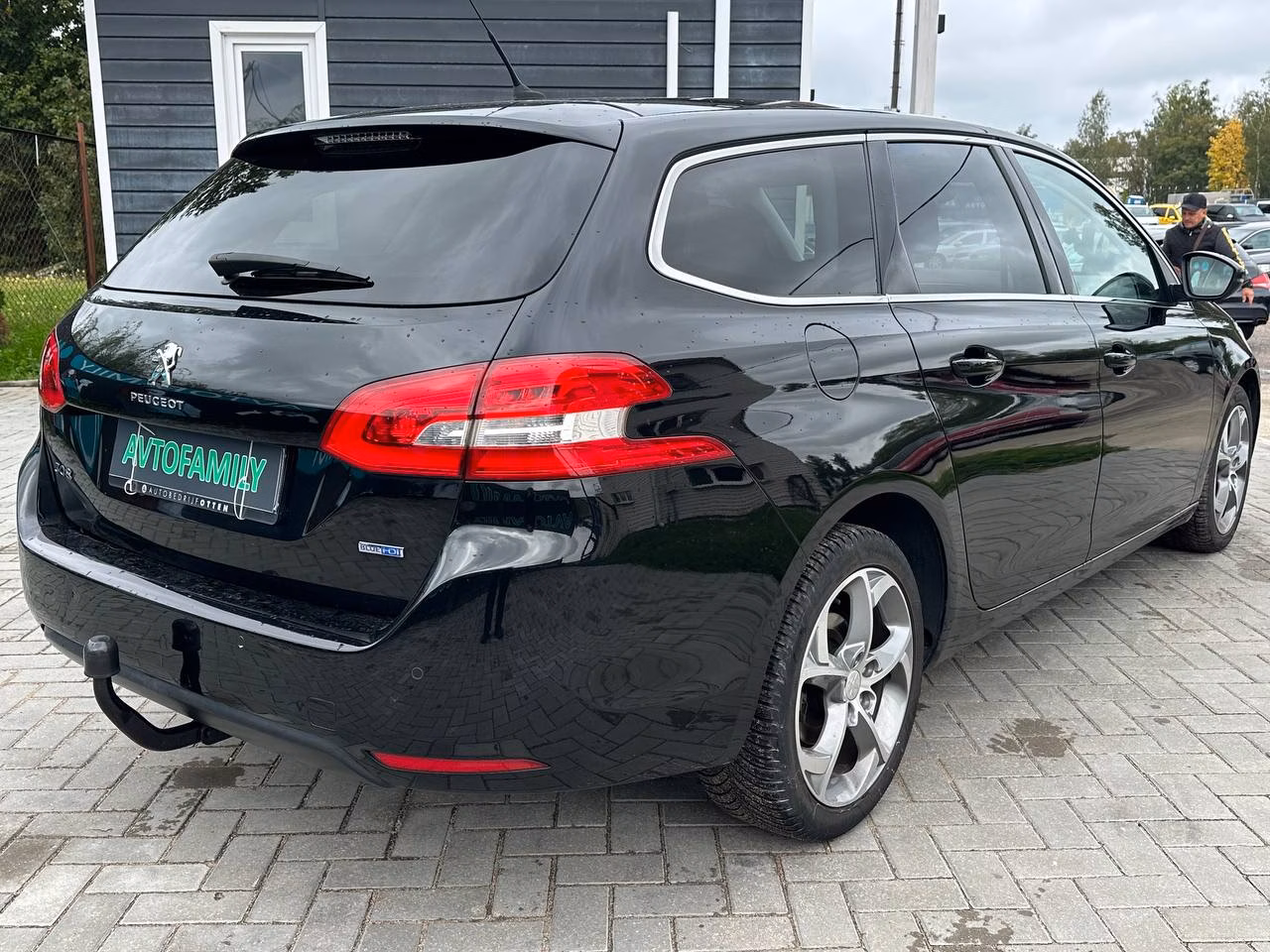 Peugeot 308 фото 8