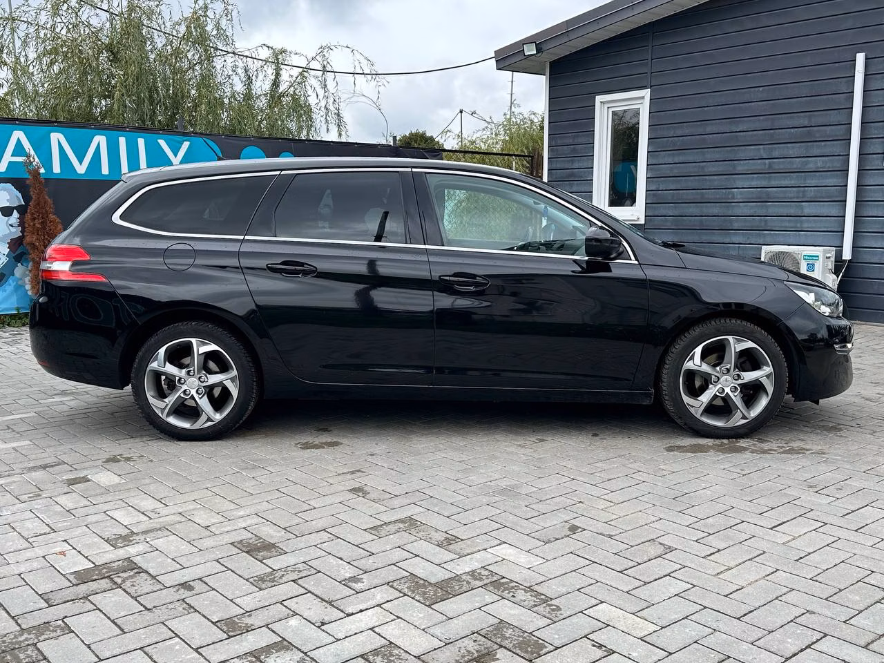 Peugeot 308 фото 9