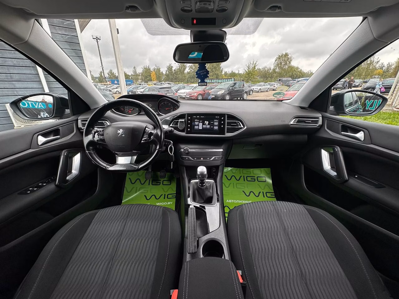 Peugeot 308 фото 15