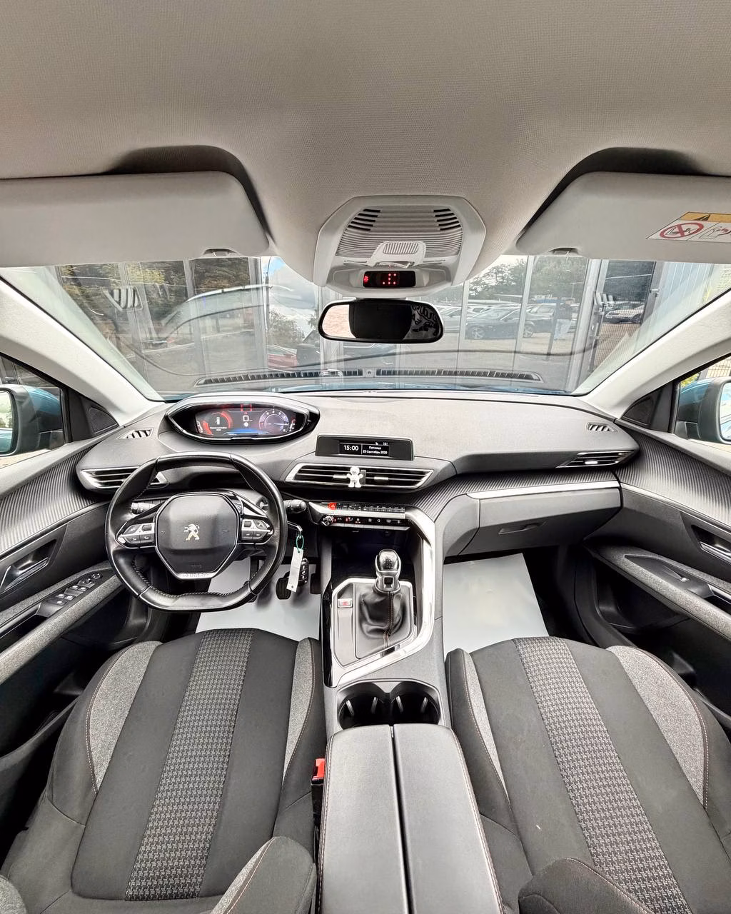 Peugeot 5008 фото 9