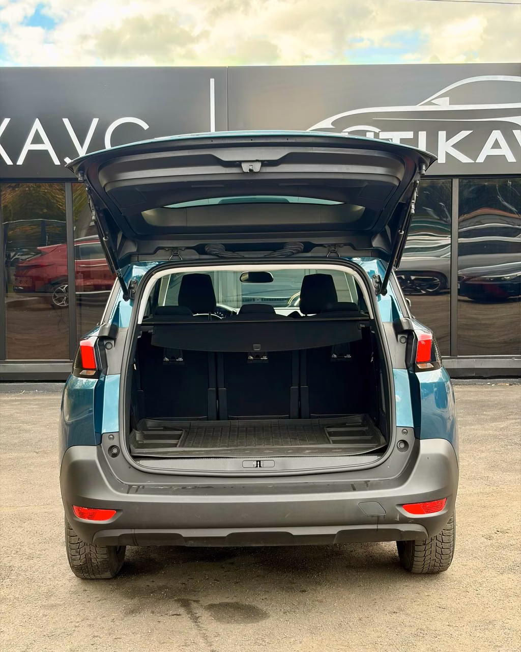 Peugeot 5008 фото 12
